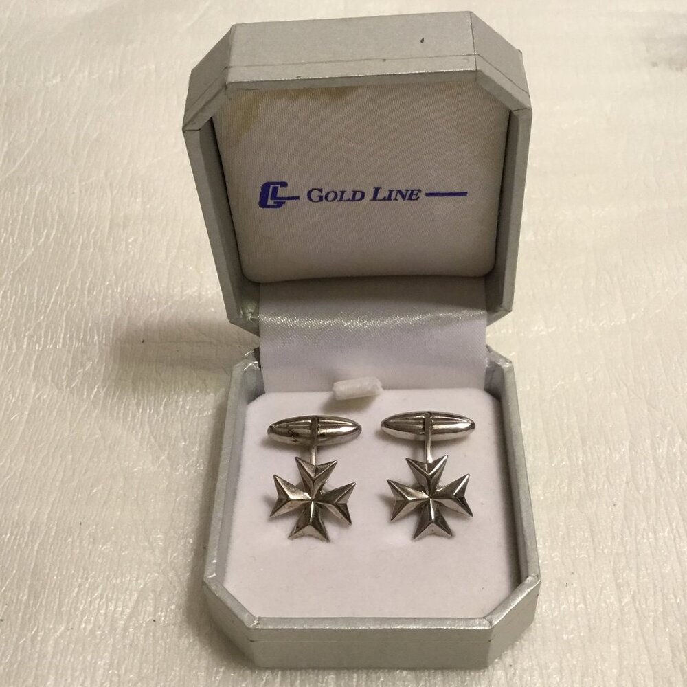 Vintage set of sterling silver Maltese cross cufflinks in box